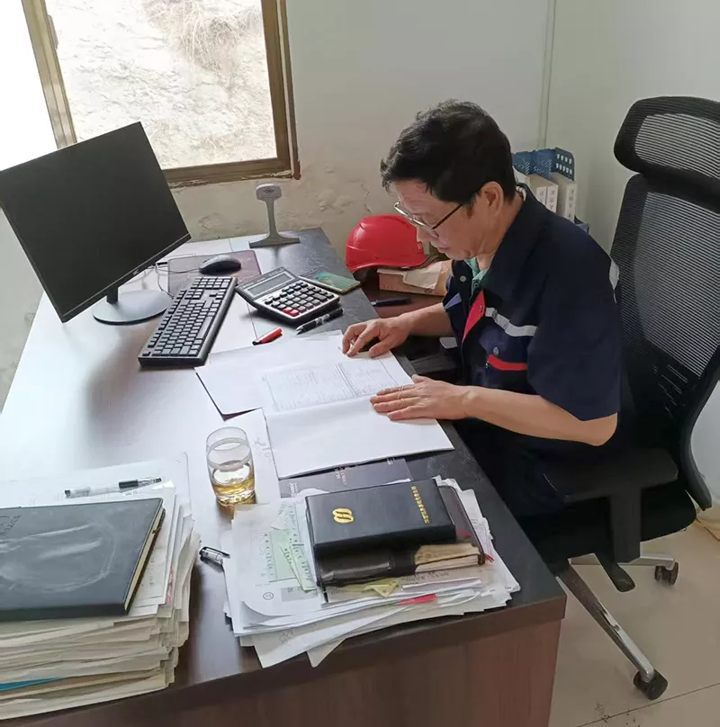 尹银兵：铸就绿色冶炼之路
